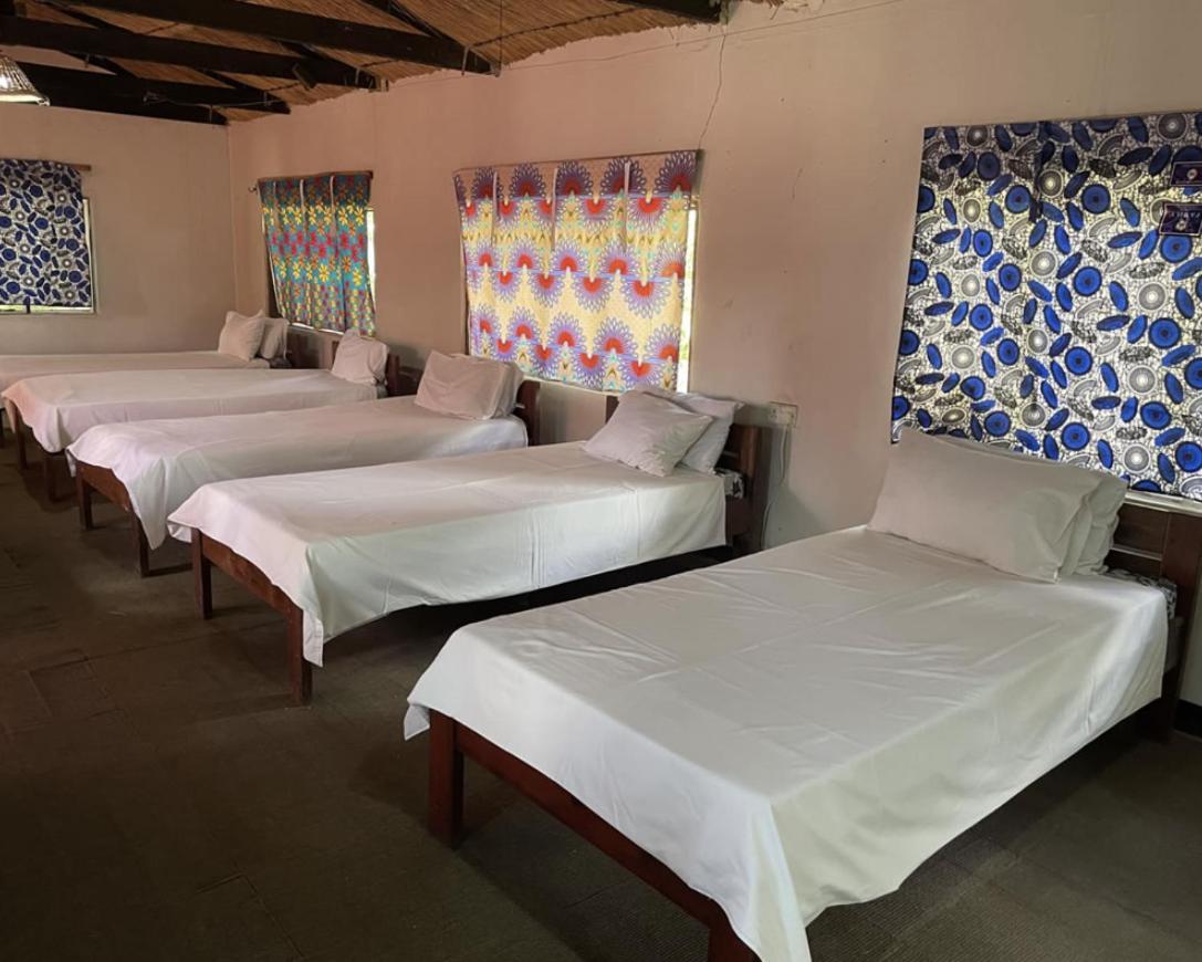 Marula Lodge Mfuwe Bagian luar foto